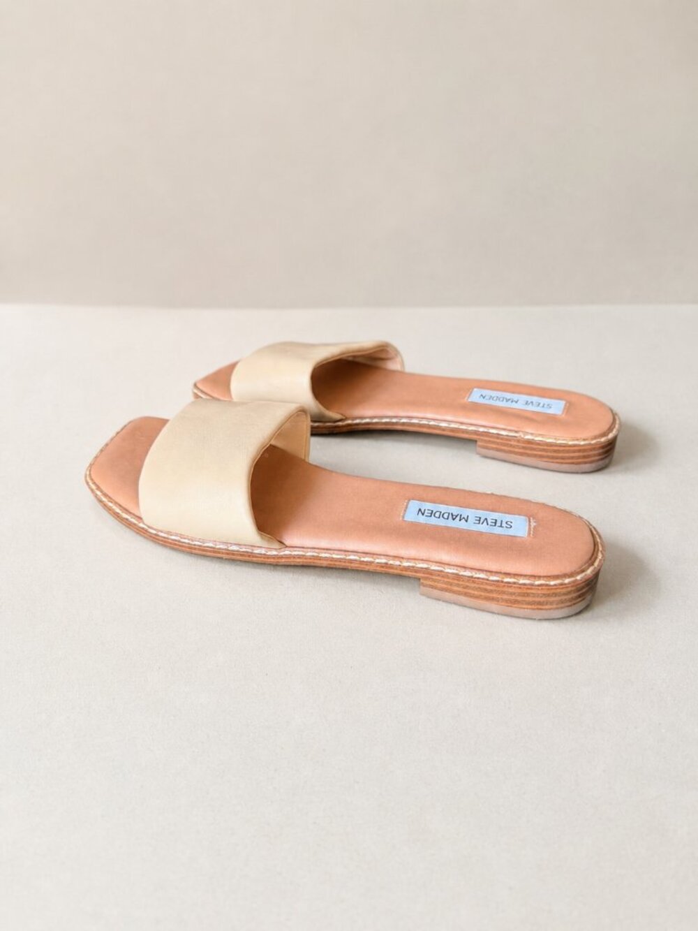 Steve Madden Kacey Cream Leather Look Wide Strap Slide Sandals Size 8